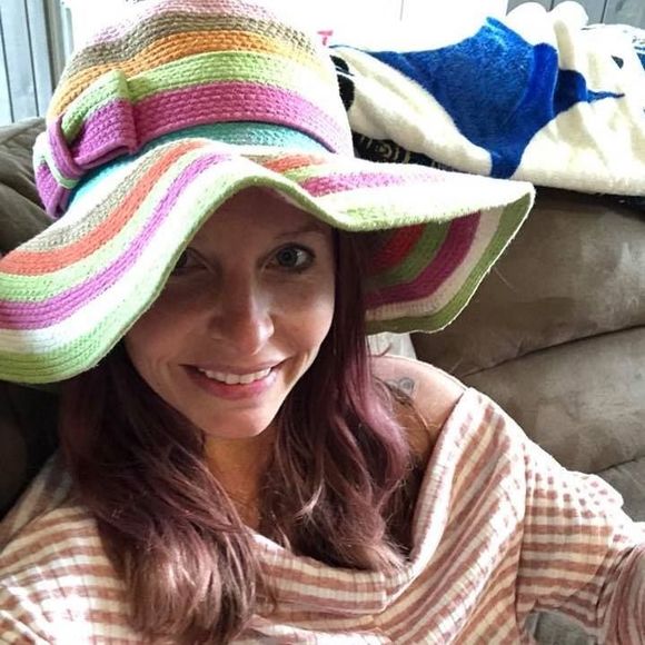 Meet your Posher, Leah - Picture 2 of 7